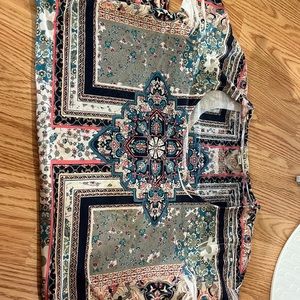 Boutique Women’s Cotton top- Large